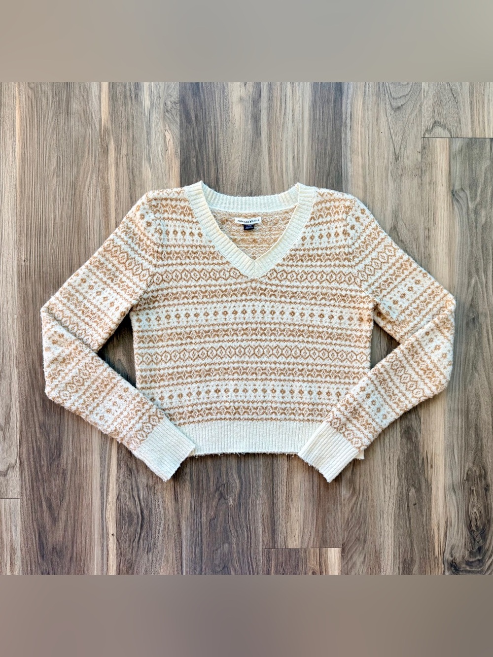 American Eagle Light Brown & Ivory V-Neck Sweater Size S